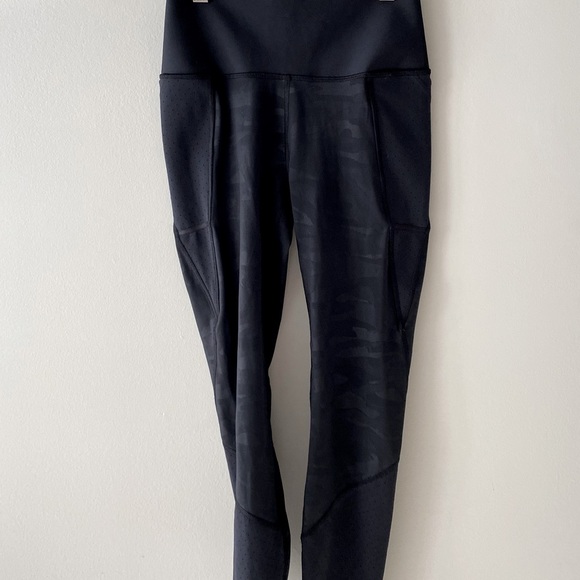 GAP | Sculpting High Rise 7/8 Leggings - Picture 6 of 10